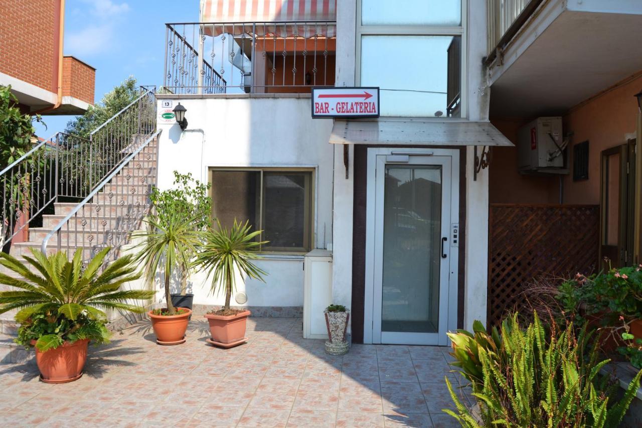 Hotel Ristorante L'Avvenire Gizzeria Buitenkant foto