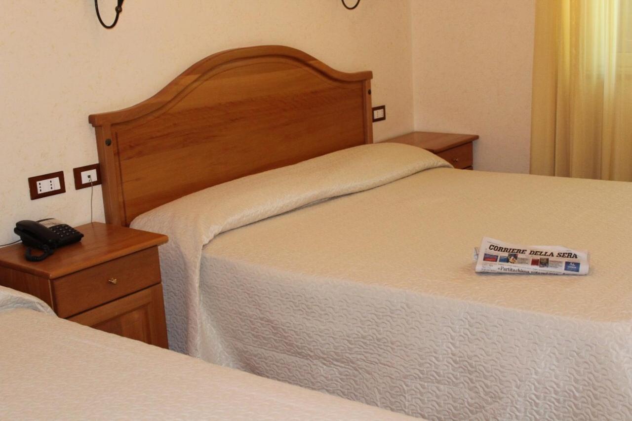 Hotel Ristorante L'Avvenire Gizzeria Buitenkant foto