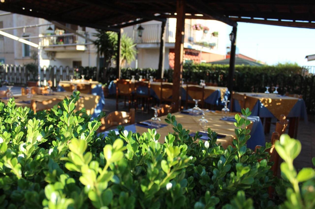 Hotel Ristorante L'Avvenire Gizzeria Buitenkant foto