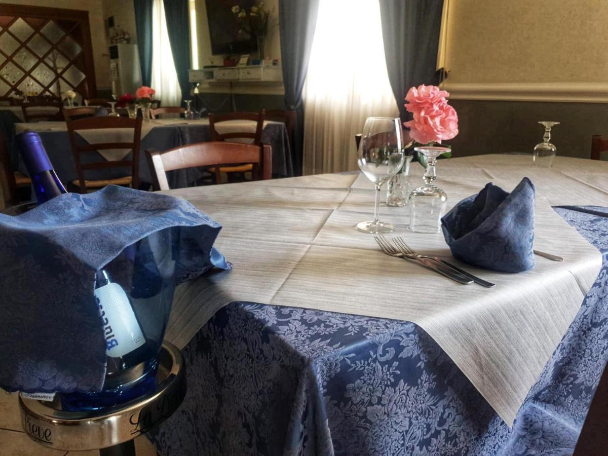Hotel Ristorante L'Avvenire Gizzeria Buitenkant foto